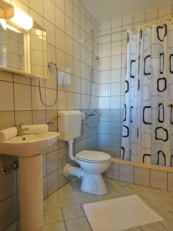 Apartments Radis ザトン エクステリア 写真